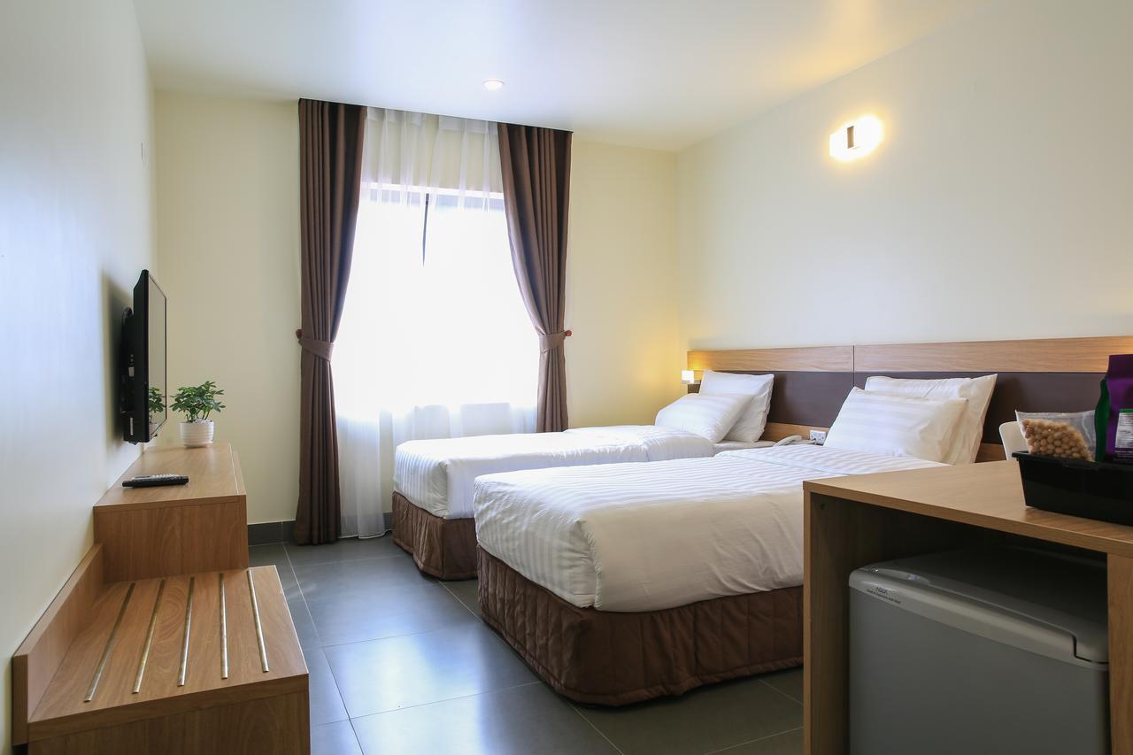 Punt Hotel Hai Phong Exterior photo
