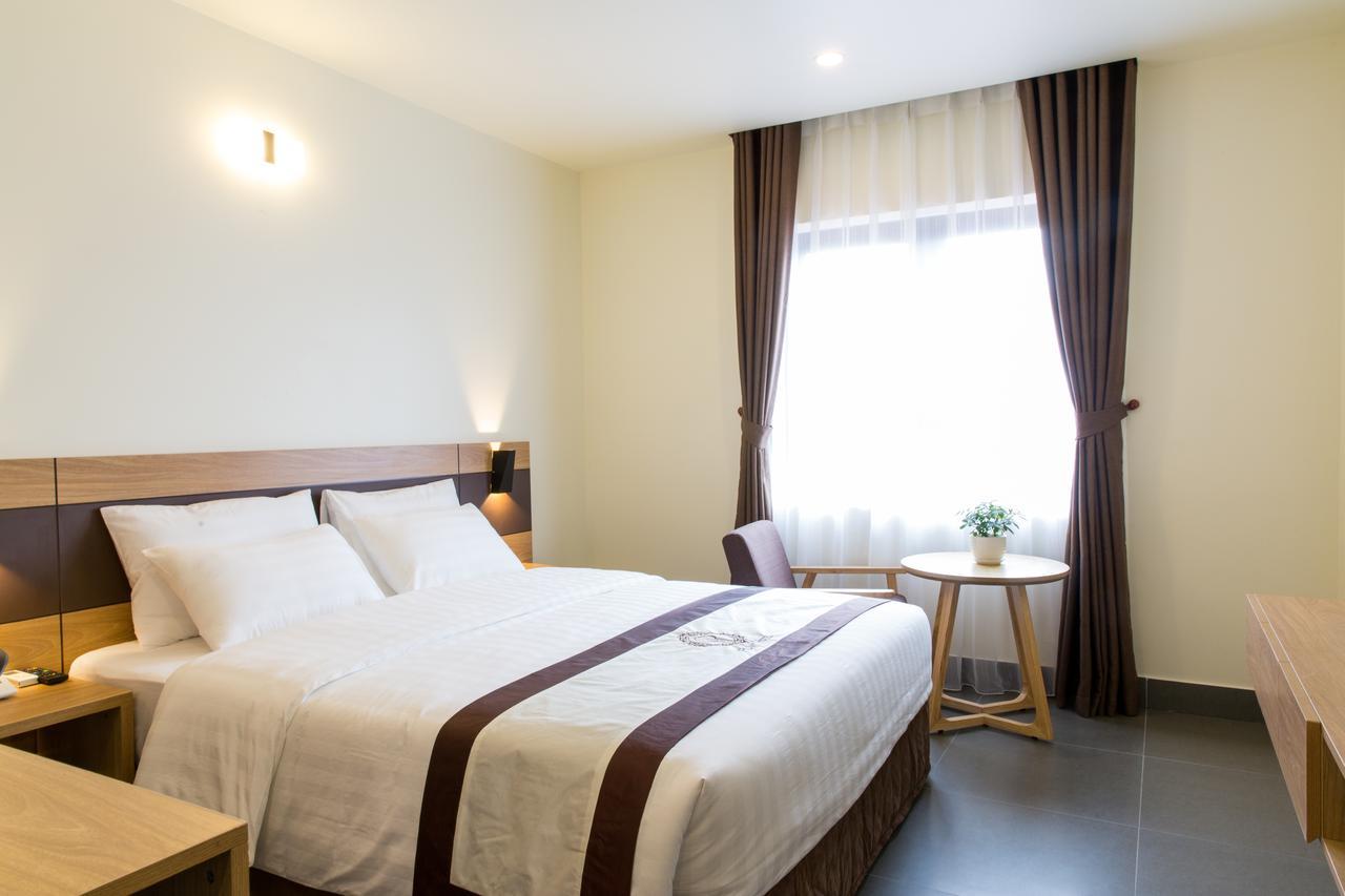 Punt Hotel Hai Phong Exterior photo
